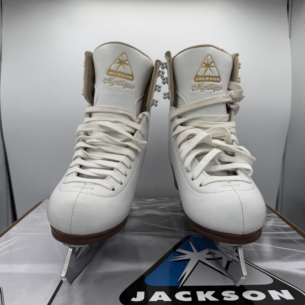 Jackson Ultima Mystique Ice Figure Skates Mark 2 Women's Sz 2.5  White